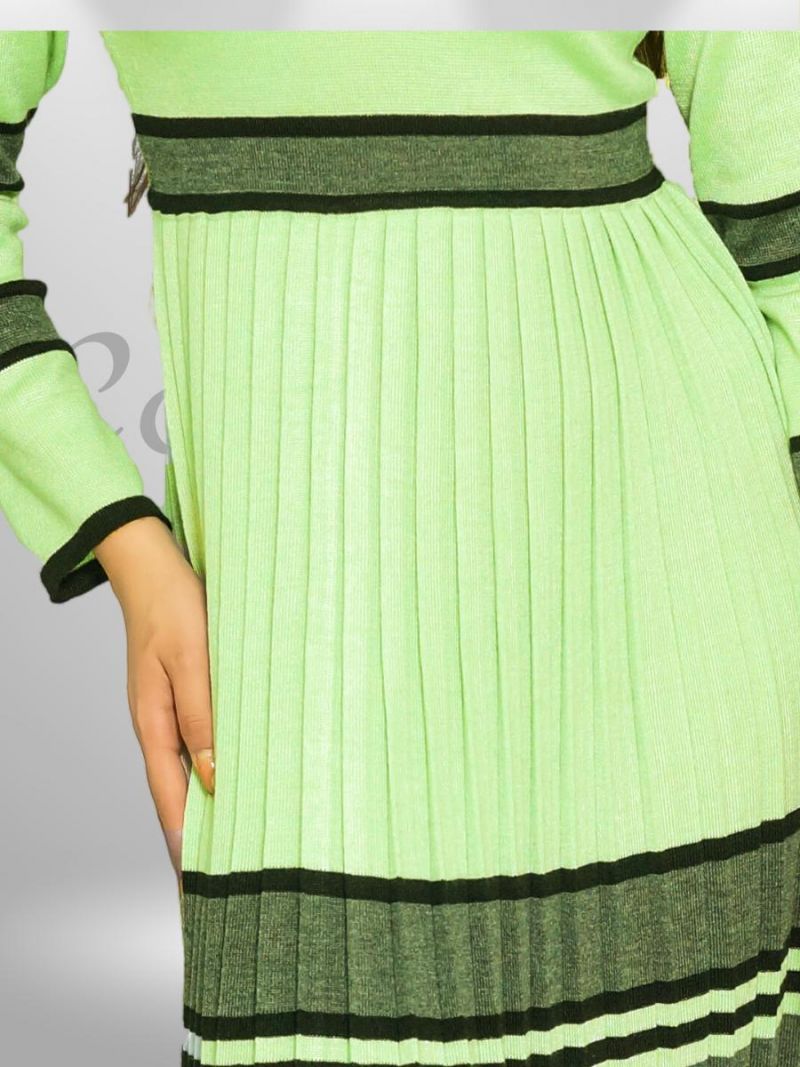 Rochie din lână plisată