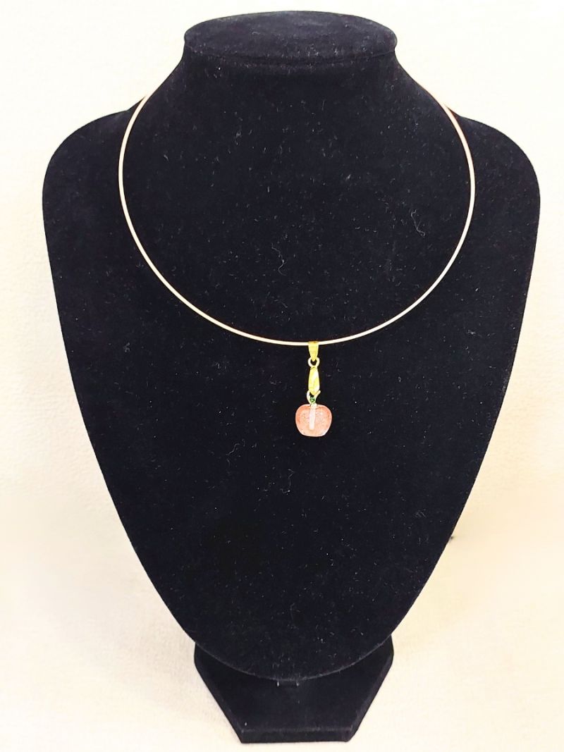 Colier cu mar din agat