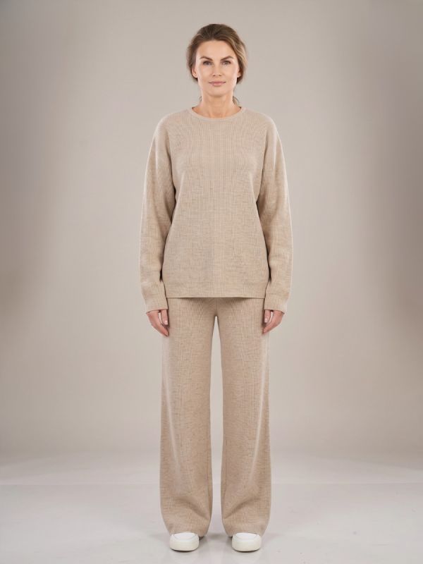 Set tricotat din cașmir – pulover și pantaloni
