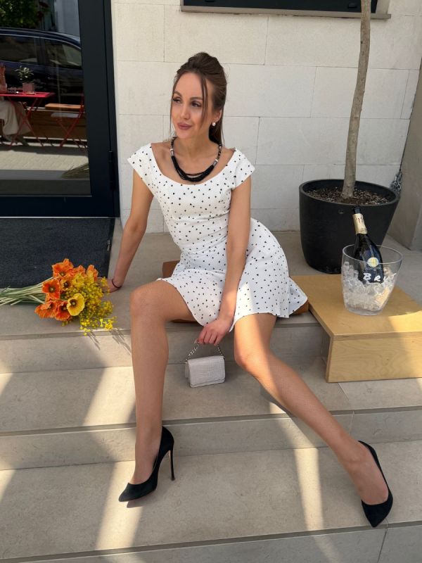 Rochie alba cu inime negre