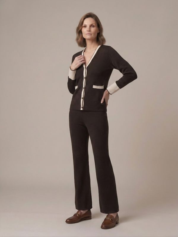 Set tricotat cardigan de ciocolata